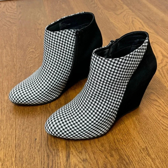 Madden‎ Girl Zumba Wedge Women’s Ankle Booties Size 10 - Picture 1 of 10